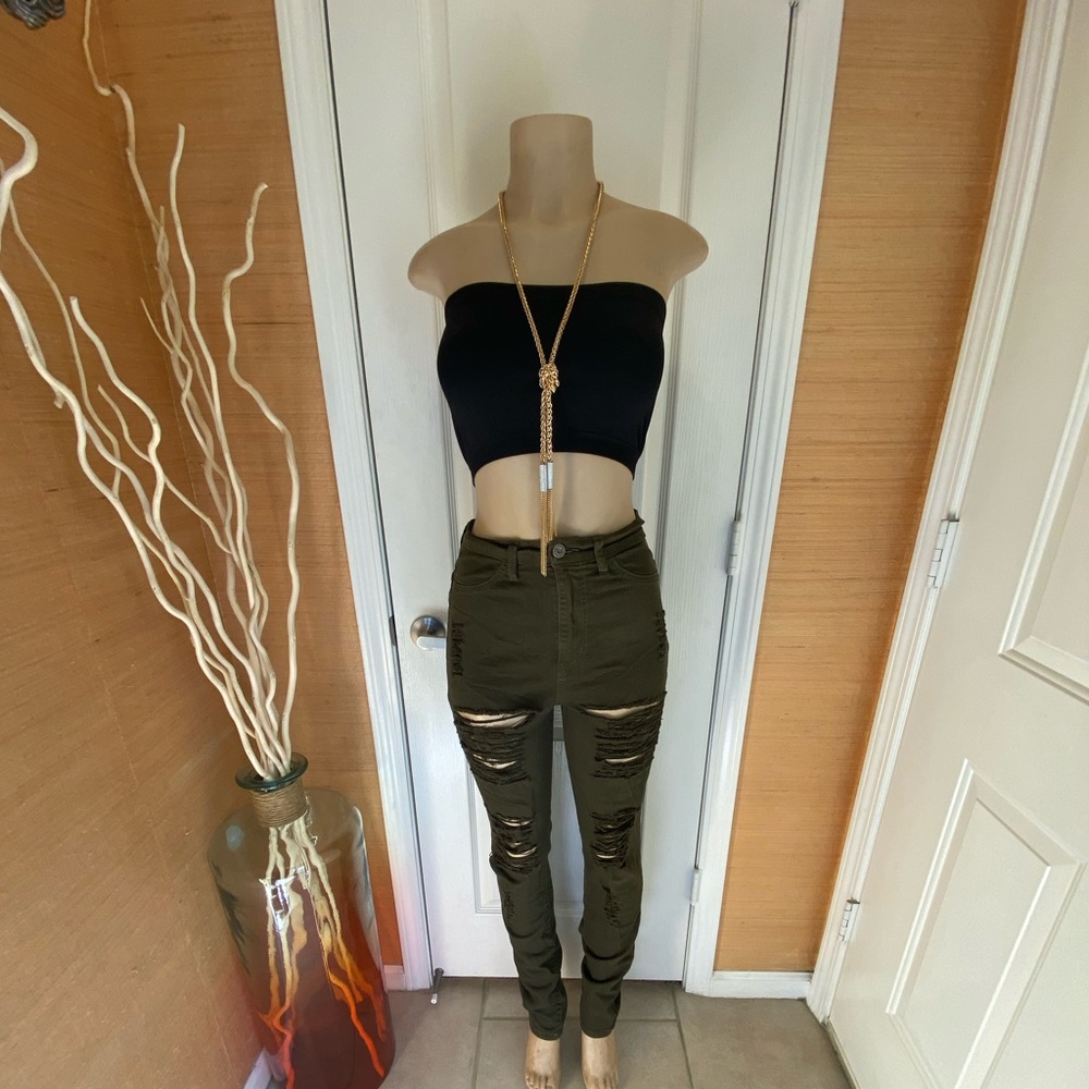 Aphrodite Ripped Jeans - Picture 4 of 5